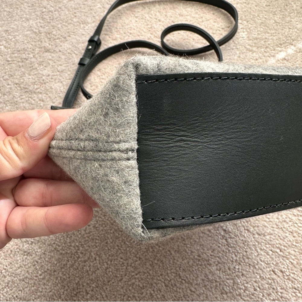 Graf Lantz X Eileen Fisher Wool and Leather Cross - Picture 4 of 12